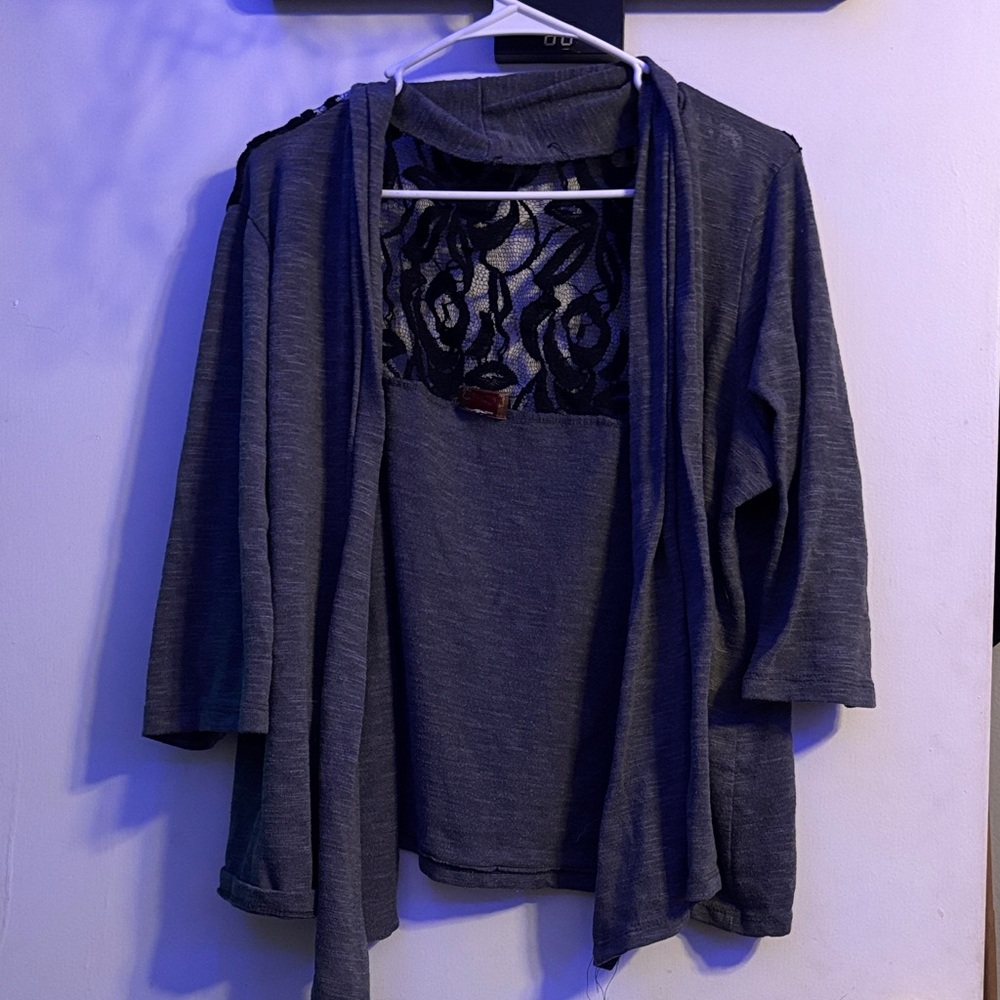 Gray Open Cardigan with Lace Detail